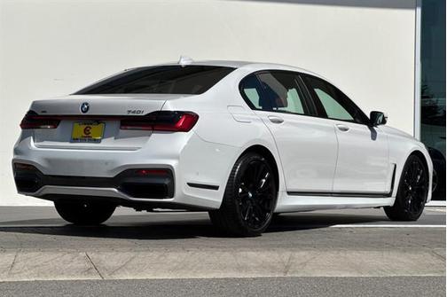 2021 BMW 740 xDrive