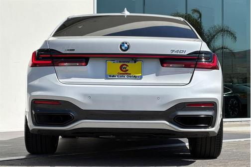 2021 BMW 740 xDrive