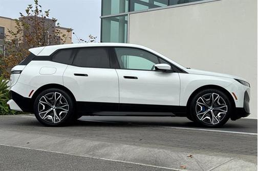 2023 BMW iX xDrive50