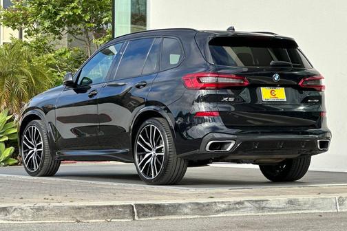 Black Sapphire Metallic 2019 BMW X5 xDrive40i