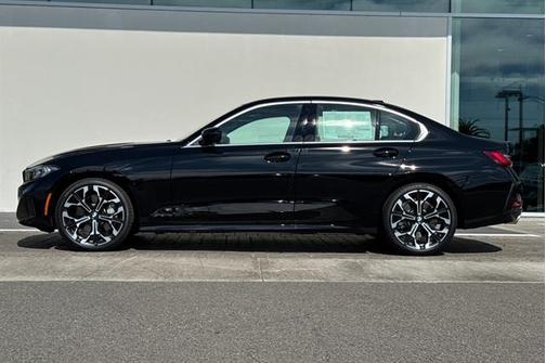 2025 BMW 330 330i Sedan
