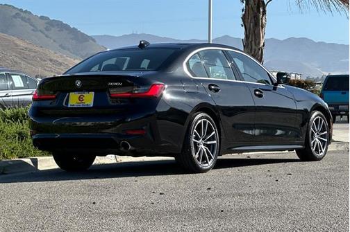 2020 BMW 330 330i