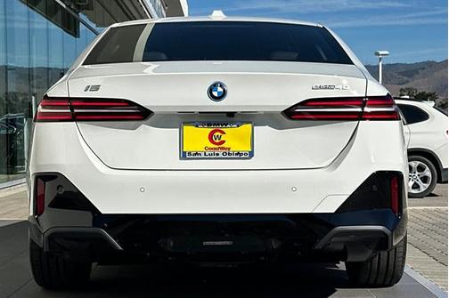 2026 BMW i5 eDrive40