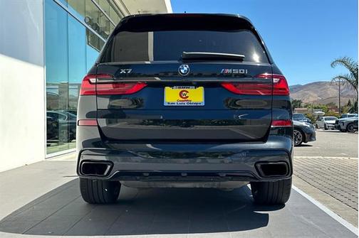 2022 BMW X7 M50i