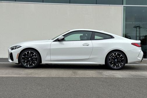 2026 BMW 430 i