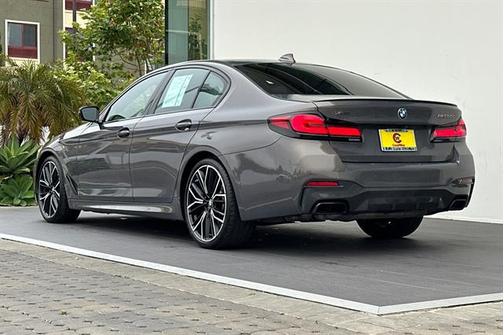 2022 BMW M550 i Xdrive