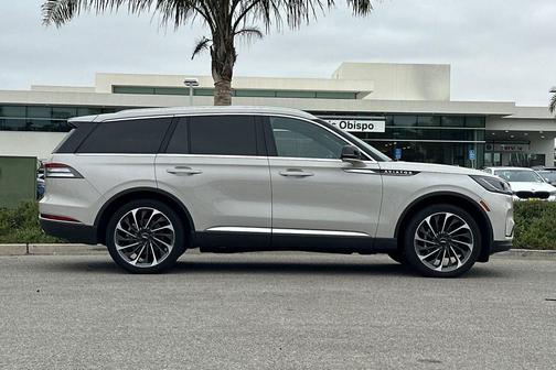 Ceramic Pearl Metallic Tri-Coat 2025 Lincoln Aviator Reserve AWD