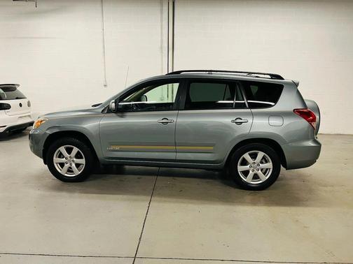 2007 Toyota RAV4 Sport