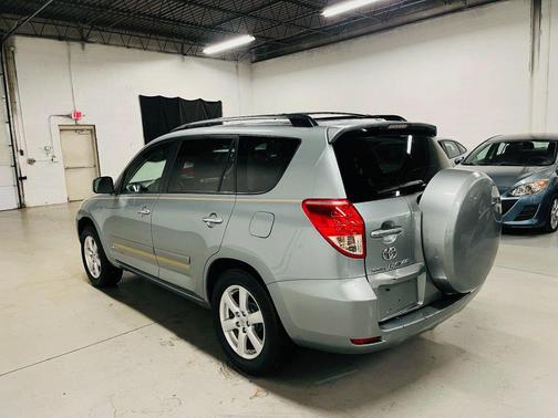 2007 Toyota RAV4 Sport