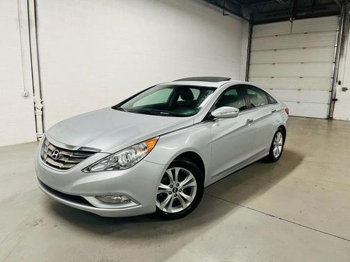 2011 Hyundai SONATA Limited