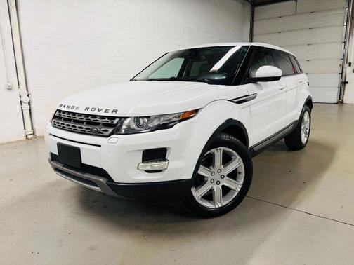 White 2015 Land Rover Range Rover Evoque Pure Plus