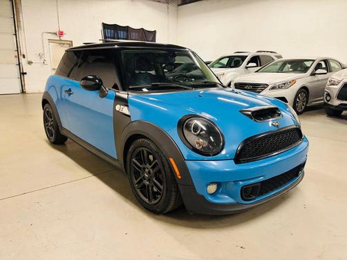 Blue 2013 MINI Hardtop Cooper S