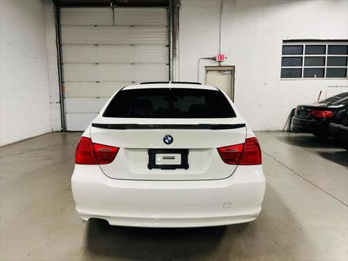 2011 BMW 328 i