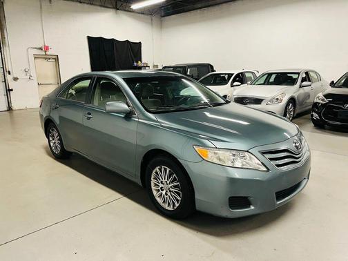 2010 Toyota Camry LE