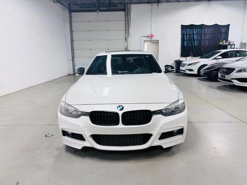White 2013 BMW 328 i
