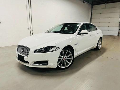 2015 Jaguar XF XF Portfolio Sedan 4D
