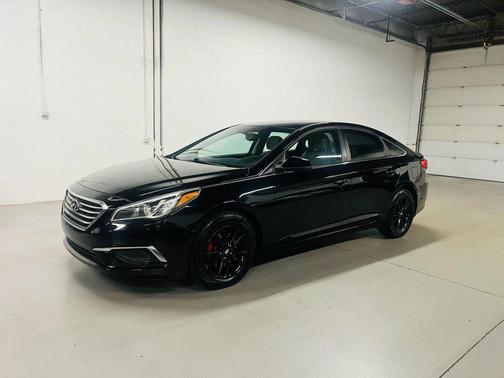 2017 Hyundai SONATA SE