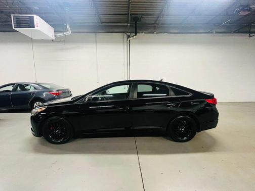 2017 Hyundai SONATA SE