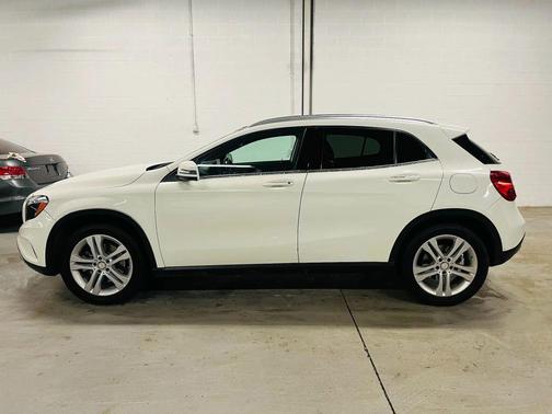 2016 Mercedes-Benz GLA-Class 4MATIC