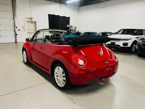 Red 2008 Volkswagen New Beetle SE