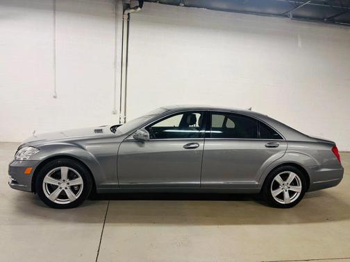 Gray 2011 Mercedes-Benz S-Class S 580e 4MATIC