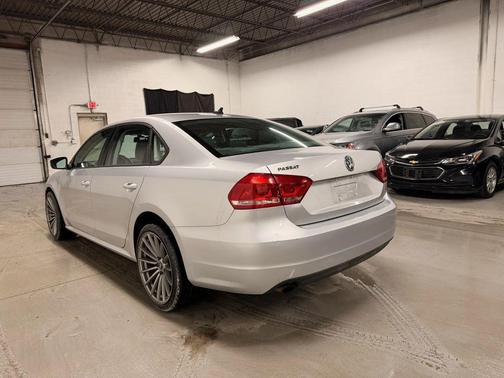 2015 Volkswagen Passat 1.8T Auto SE