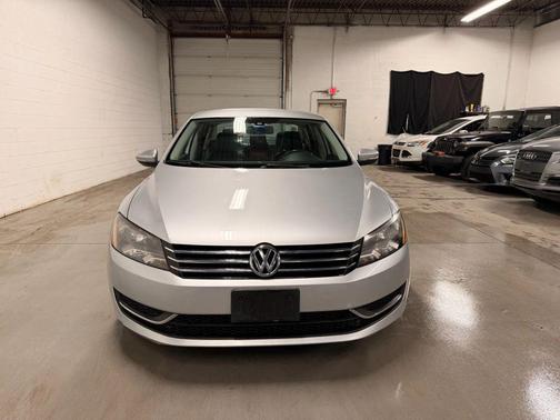 2015 Volkswagen Passat 1.8T Auto SE