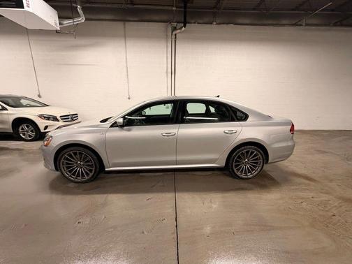 2015 Volkswagen Passat 1.8T Auto SE