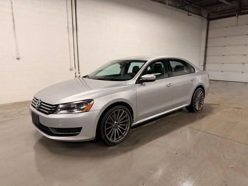 2015 Volkswagen Passat 1.8T Auto SE