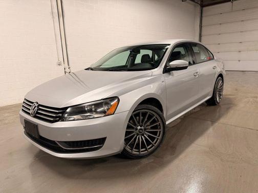 2015 Volkswagen Passat 1.8T Auto SE