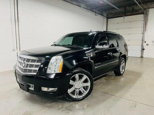 2012 Cadillac Escalade Platinum Edition