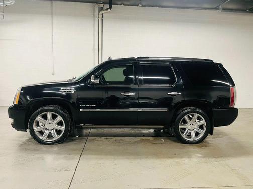 2012 Cadillac Escalade Platinum Edition