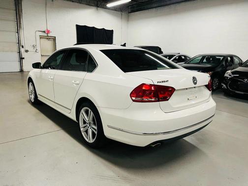 2013 Volkswagen Passat 2.0 TDI SEL Premium