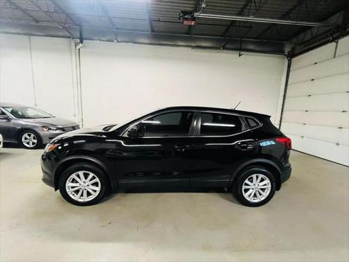 2017 Nissan Rogue Sport S