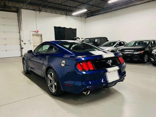 2016 Ford Mustang V6