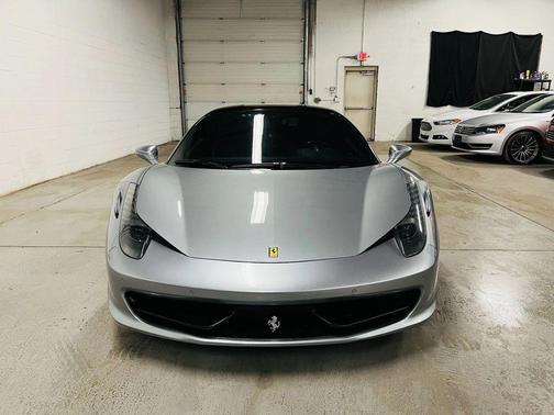 2011 Ferrari 458 Italia Base