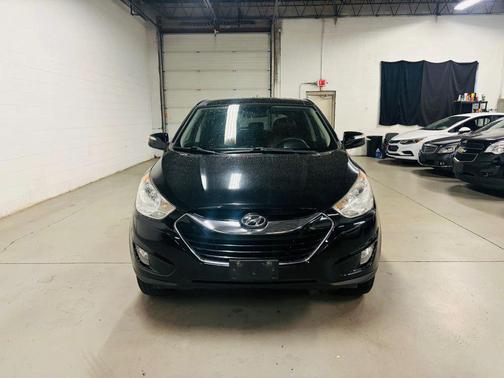Black 2011 Hyundai TUCSON Limited