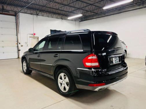 Black 2010 Mercedes-Benz GL-Class GL 450 4MATIC
