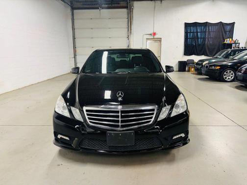 Black 2011 Mercedes-Benz E-Class E 350 4MATIC
