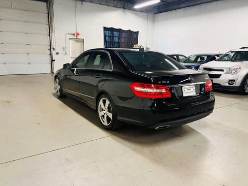 Black 2011 Mercedes-Benz E-Class E 350 4MATIC