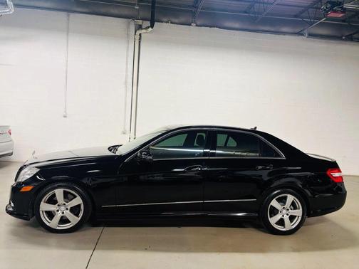 Black 2011 Mercedes-Benz E-Class E 350 4MATIC