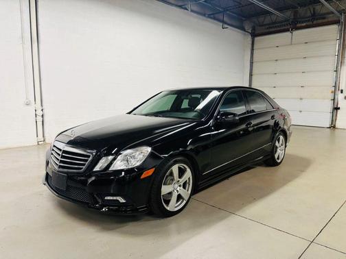 Black 2011 Mercedes-Benz E-Class E 350 4MATIC