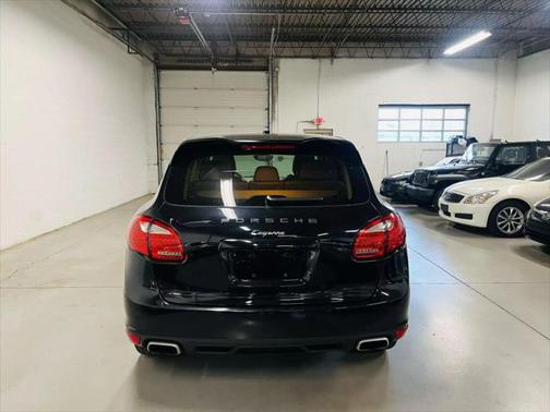 2013 Porsche Cayenne Base