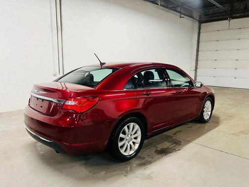 2014 Chrysler 200 Touring