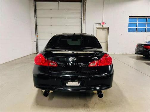 2010 INFINITI G37x G37x Sedan 4D