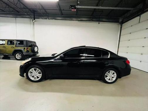 2010 INFINITI G37x G37x Sedan 4D