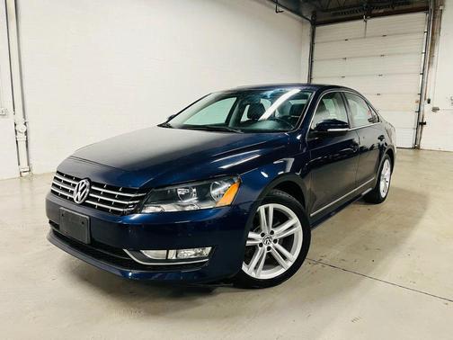 Blue 2013 Volkswagen Passat 2.0 TDI SEL Premium
