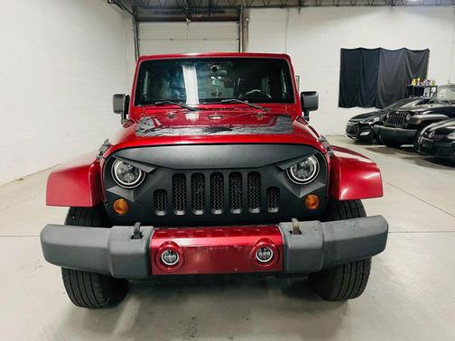 2012 Jeep Wrangler Unlimited Sahara
