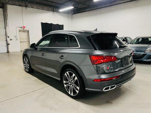 2018 Audi SQ5 3.0T Premium Plus