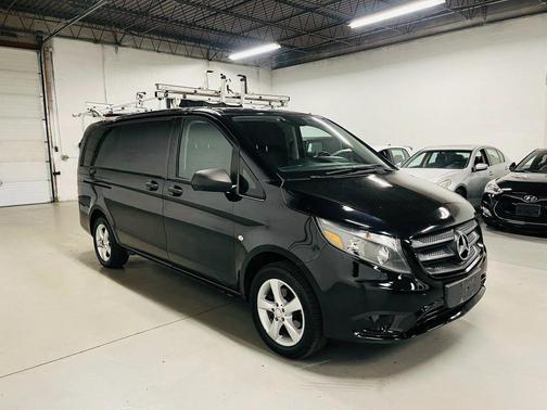 2016 Mercedes-Benz Metris Base